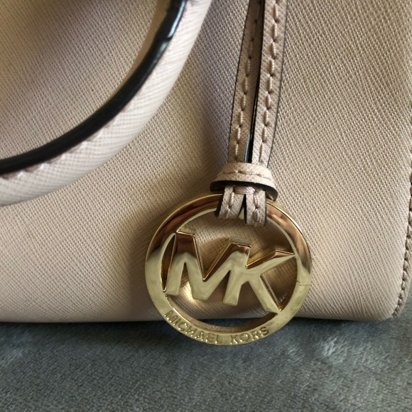 Michael Kors Small Satchel - Picture 3 of 10